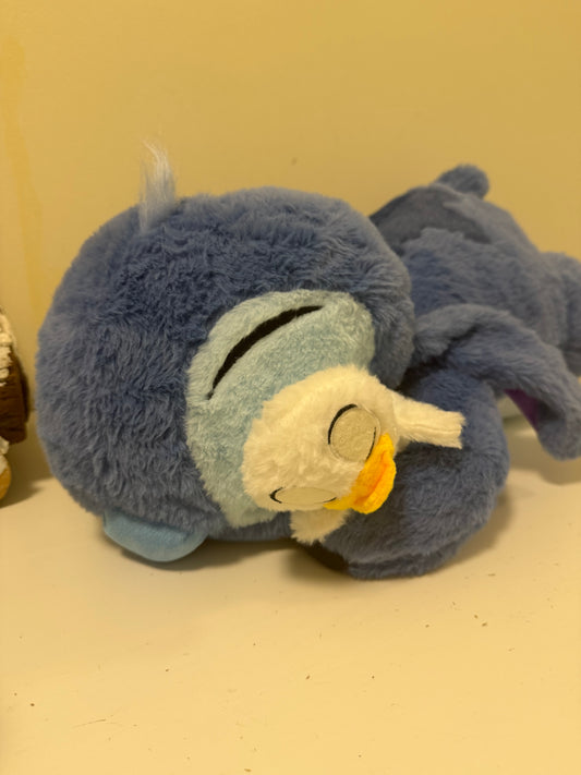 Blaues Alien Kuscheltier – Liegend, ca. 45 cm